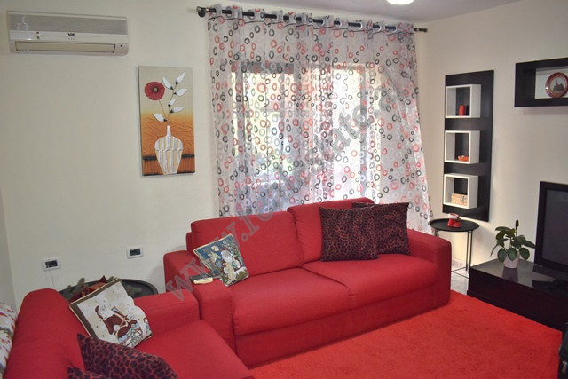 Two bedroom apartment for rent in Grigor Heba Street between Kosovareve Street and Dinamo Stadium.

